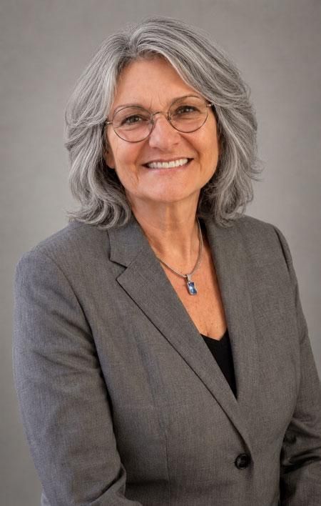 Headshot Sonja Chapman